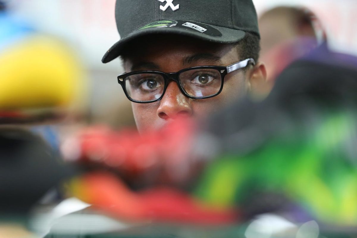 sneaker-con-X159814_TK1_300.jpg